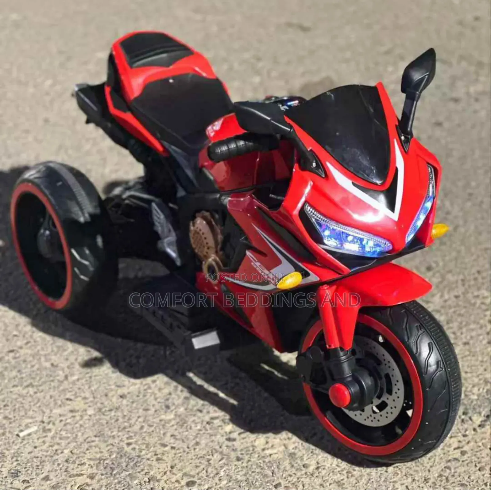 Triple Wheel Rechargeable Motorcycle Light Red