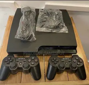 Playstation 3 Slim, Ps3 Full Set. With 18 Games and 2 Pads.