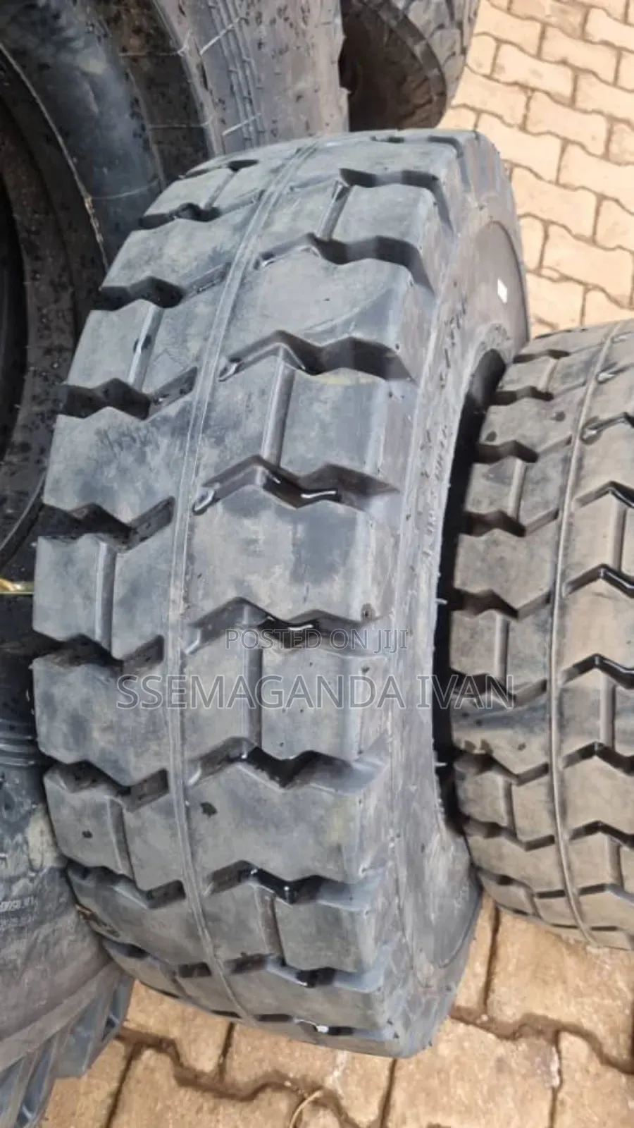 8.25-15 Folk Lift Tyre