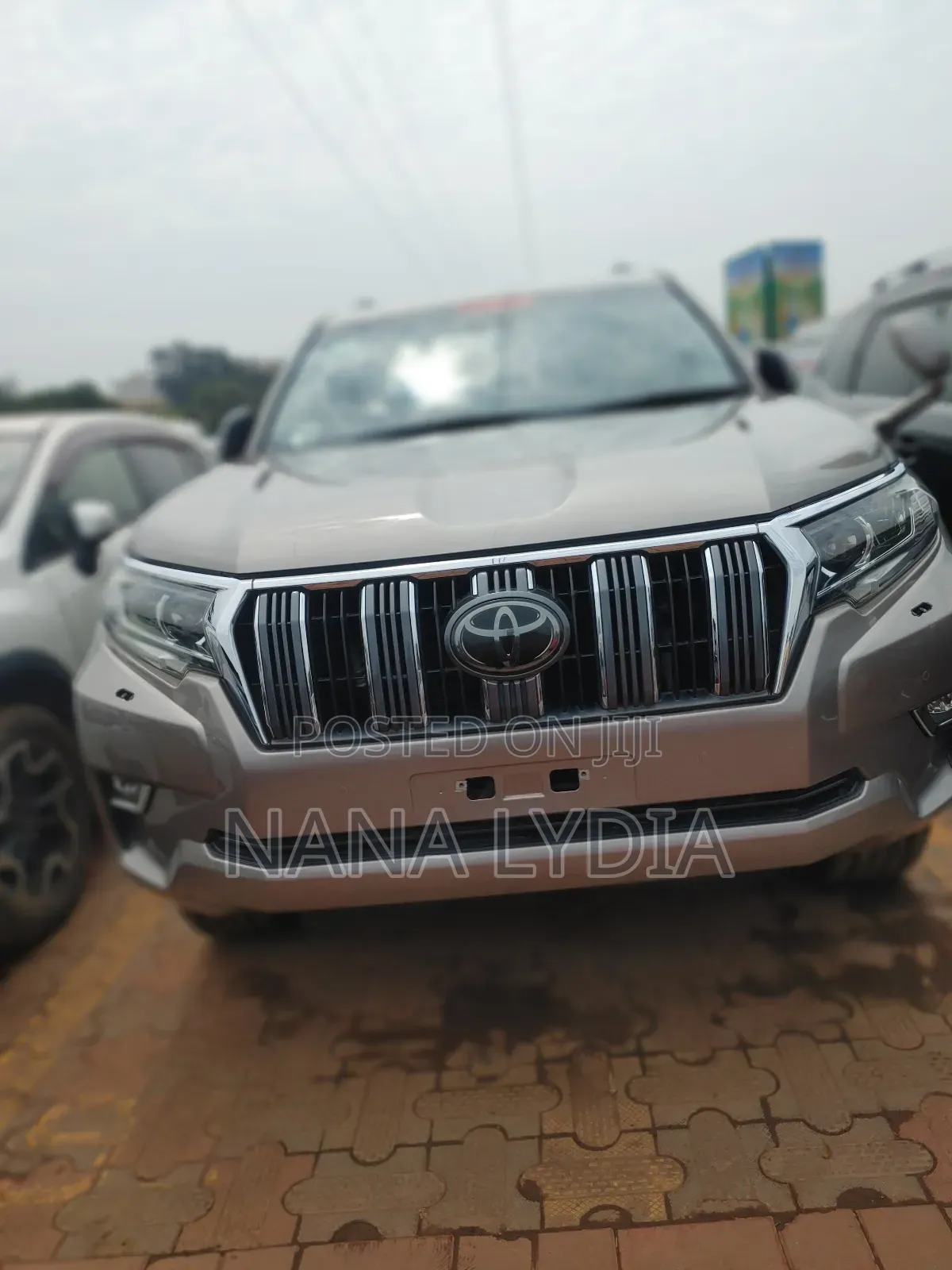 Toyota Land Cruiser Prado 2018 Brown