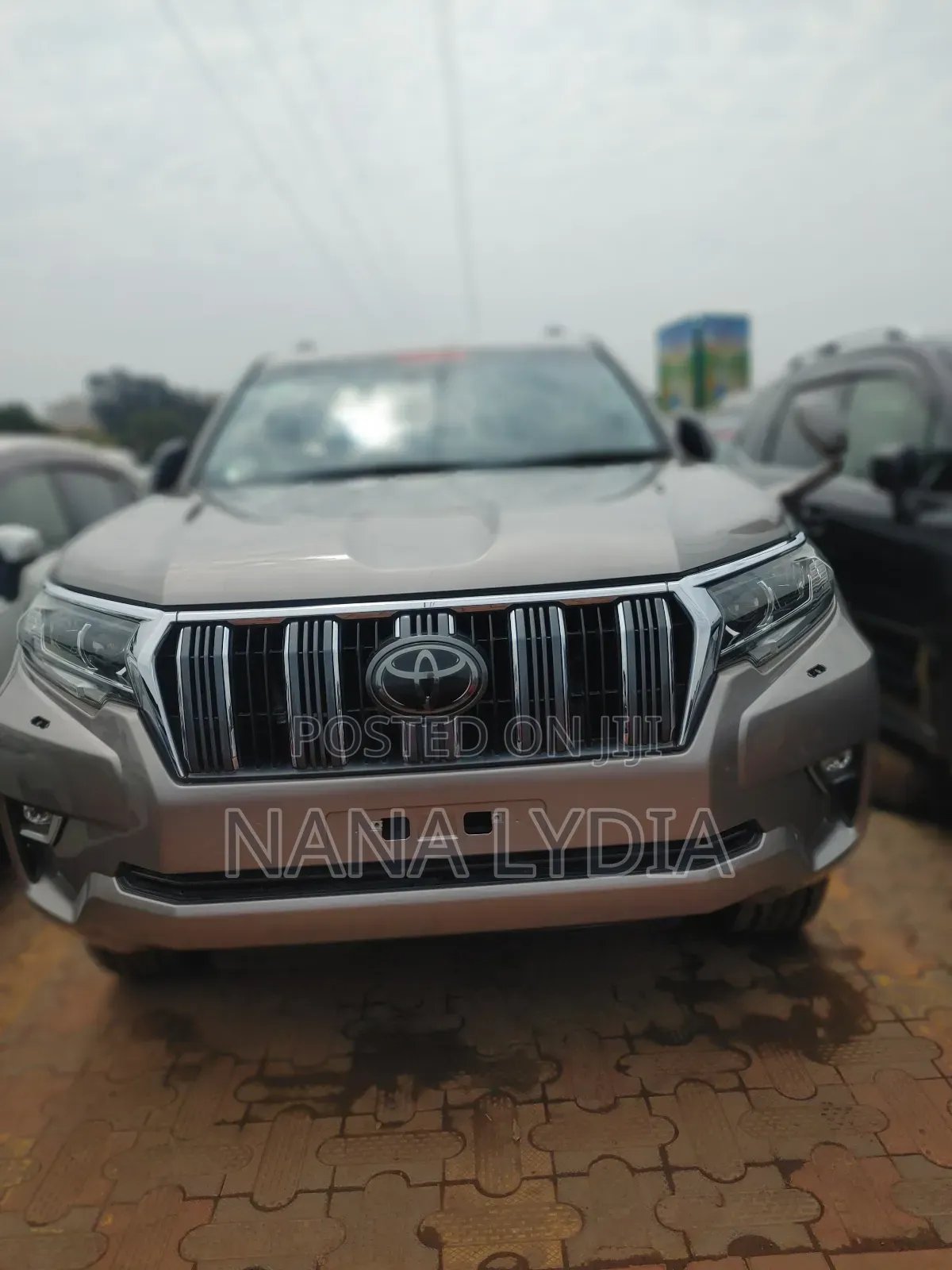 Toyota Land Cruiser Prado 2018 Brown