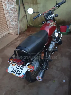 Bajaj Boxer 100 2024 Red