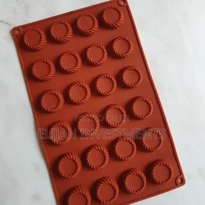 Silicone Round Swirl Tray Chocolate Fondant Mould