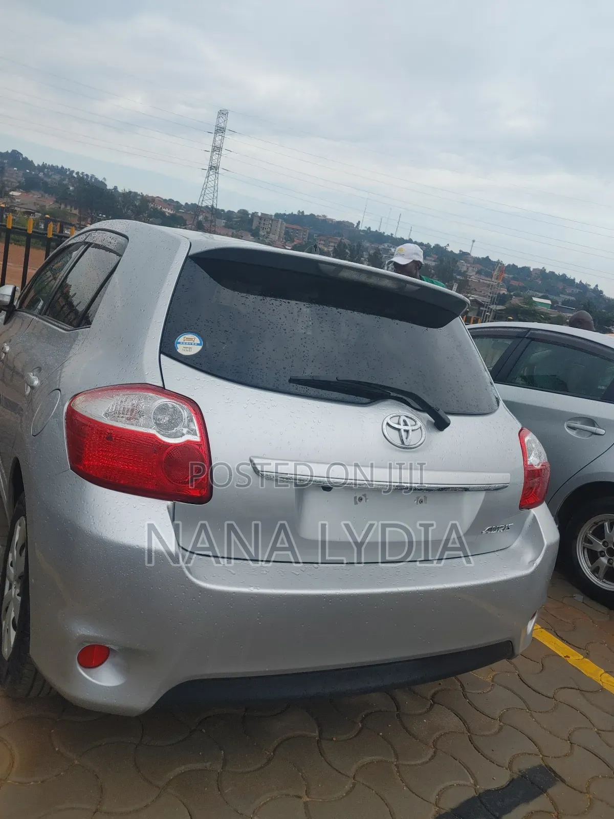 Toyota Auris 2011 Silver