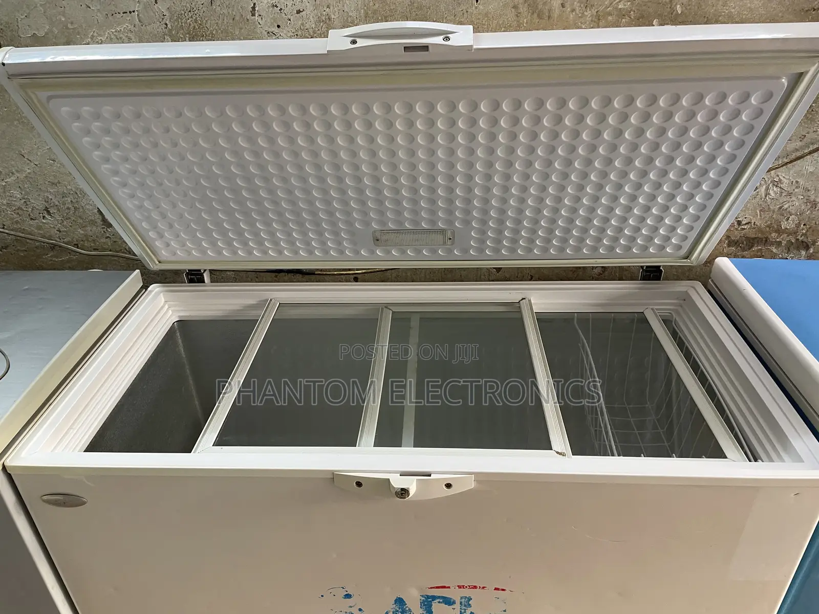 400litre White Deep Freezer