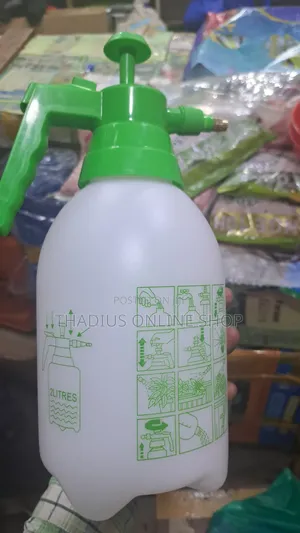 2litre Sprayer Strong and Good Spraying in Little Gardens