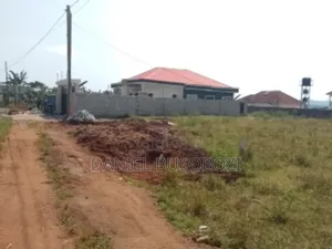Photo - Land in Kitukutwe