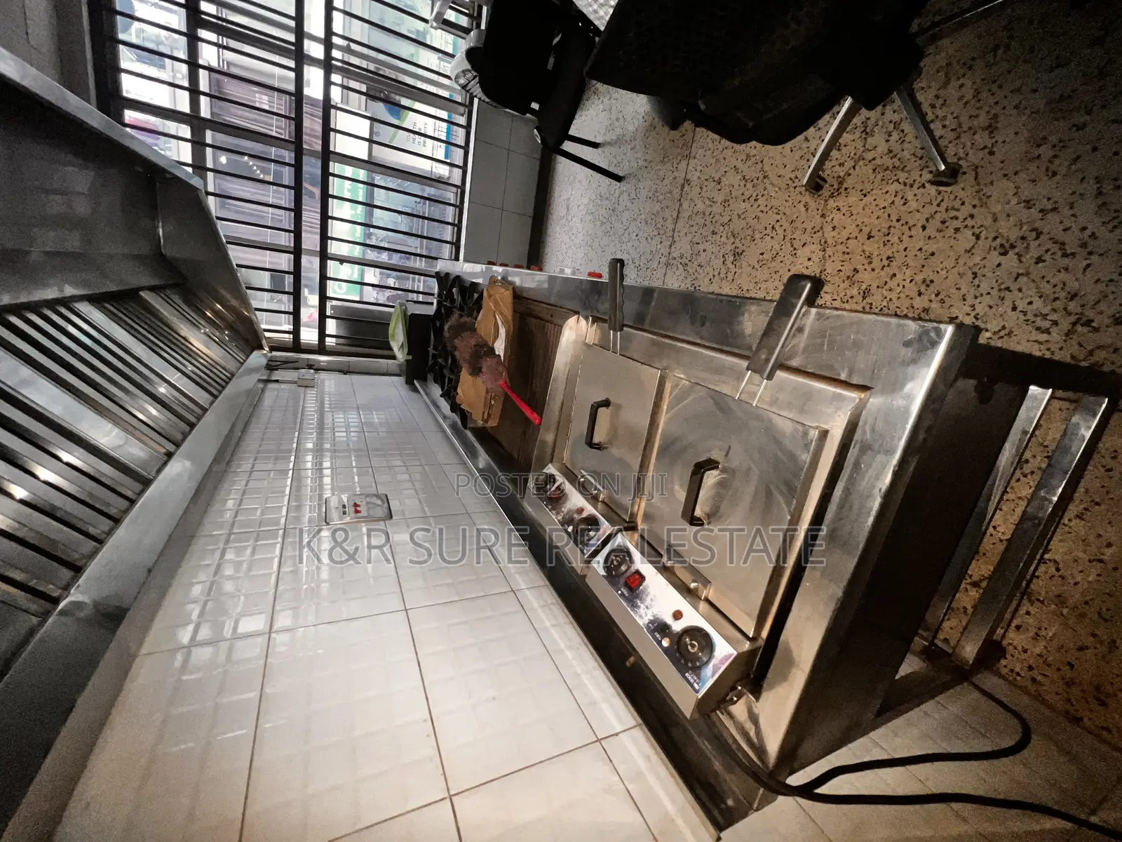 Gas Cooker With Deep Fryer, 4 Gas Burners and Chapti Burner