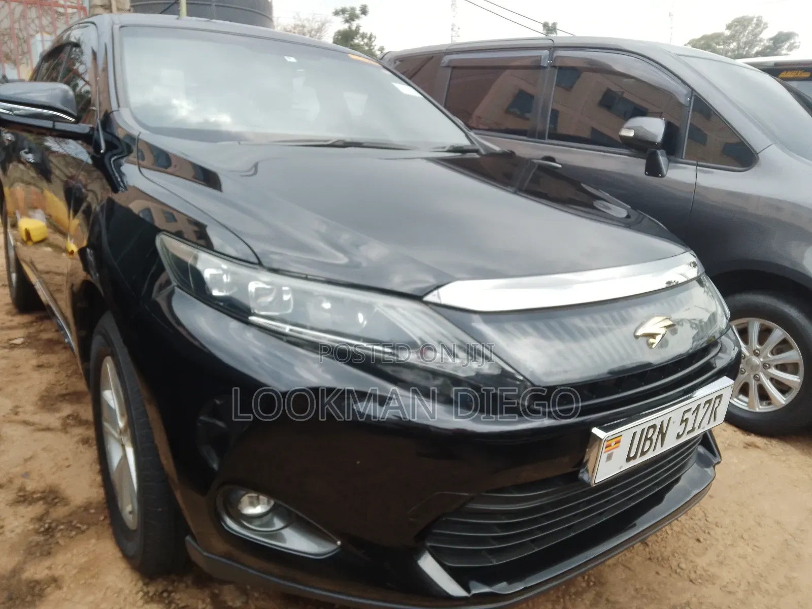 Toyota Harrier 2.0 2015 Black