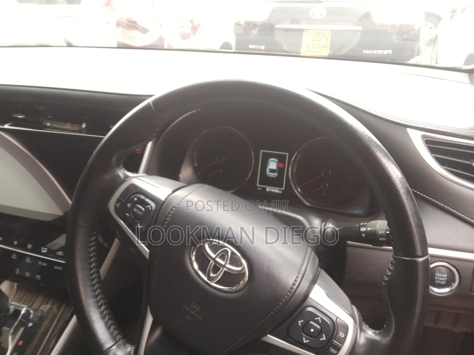 Toyota Harrier 2.0 2015 Black