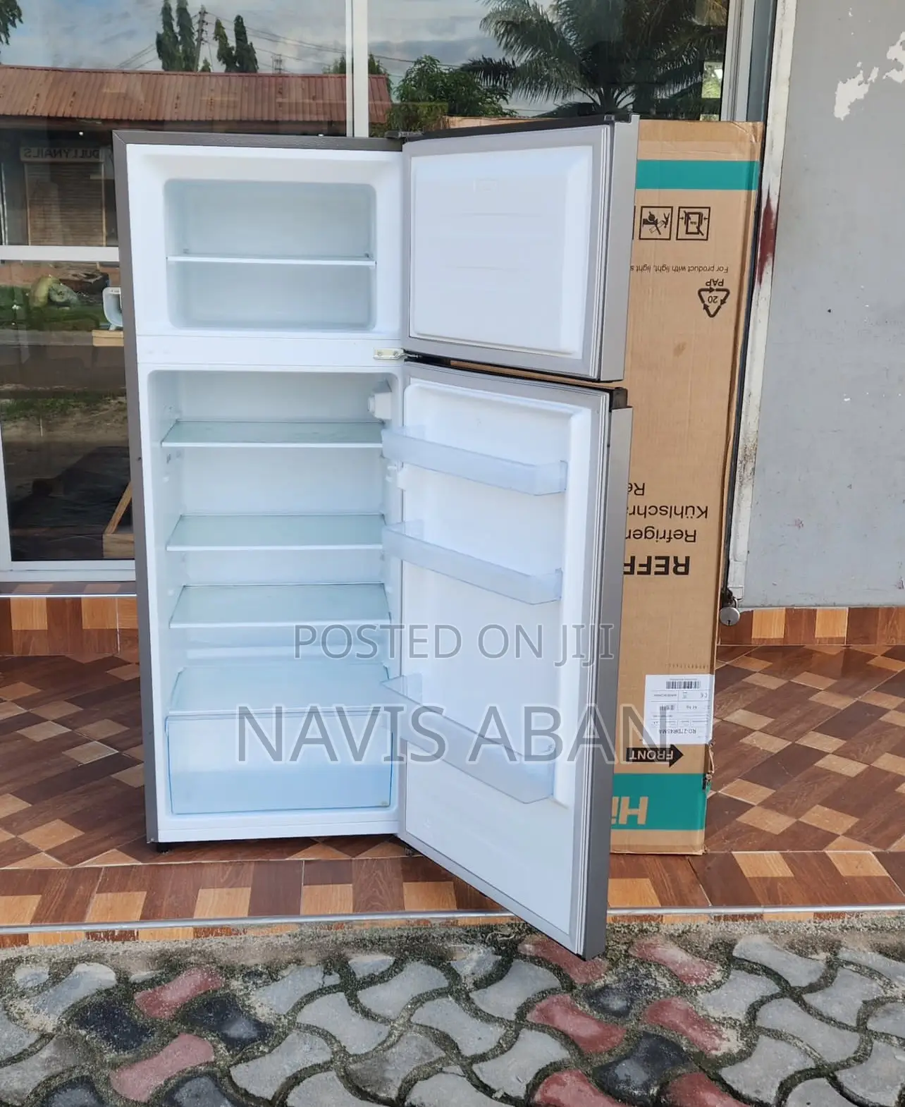 Hisense 266 Litres Refrigerator