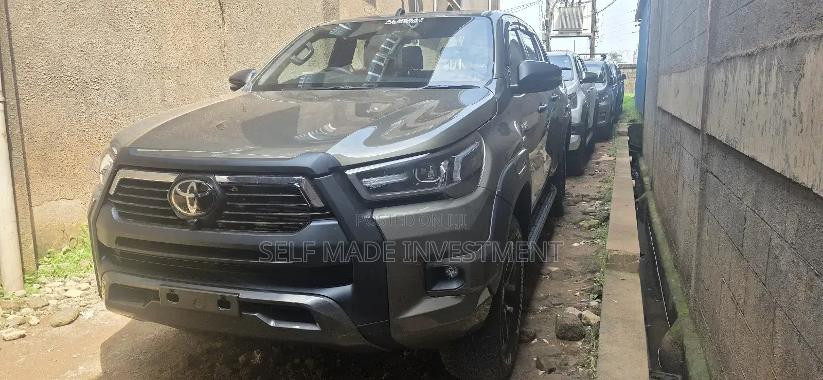 New Toyota Hilux 2025 Brown