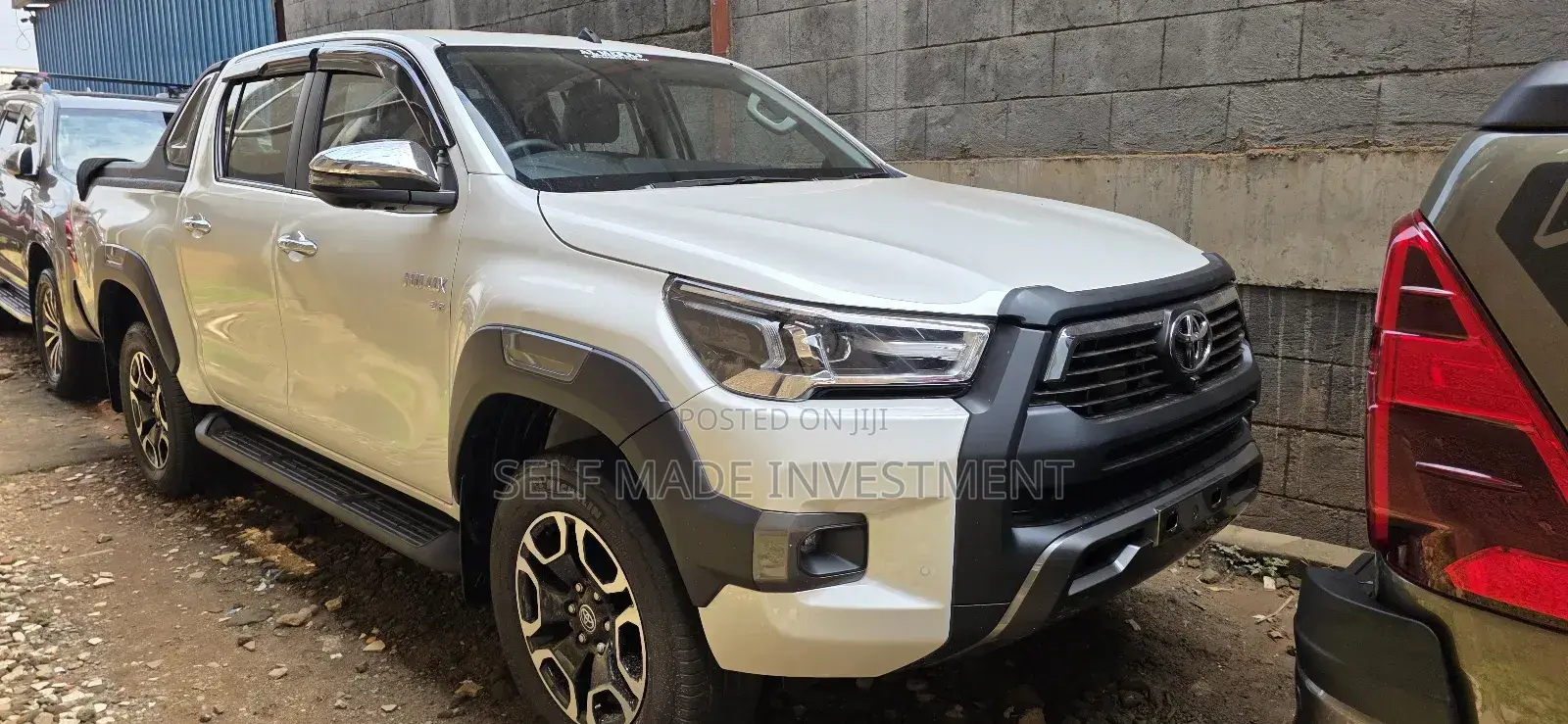 New Toyota Hilux 2025 White