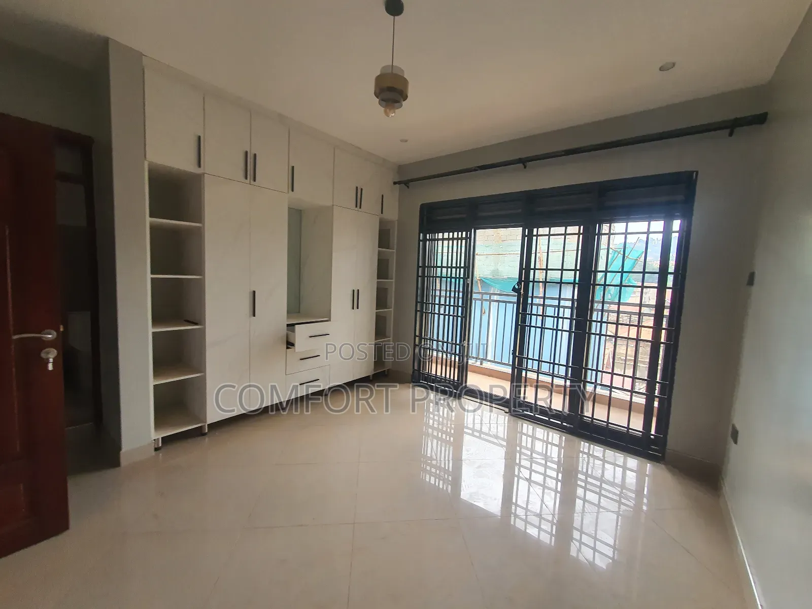 3bdrm Apartment in Bunga, Makindye for rent