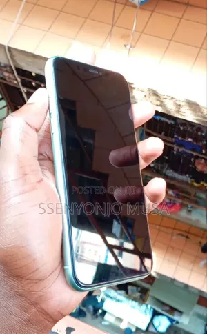 Apple iPhone 11 128 GB Green