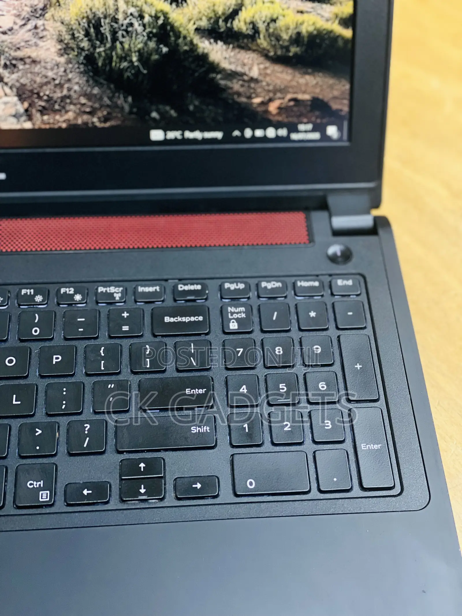 New Laptop Dell Inspiron 7566 8GB Intel Core I5 HDD+SSD 500GB