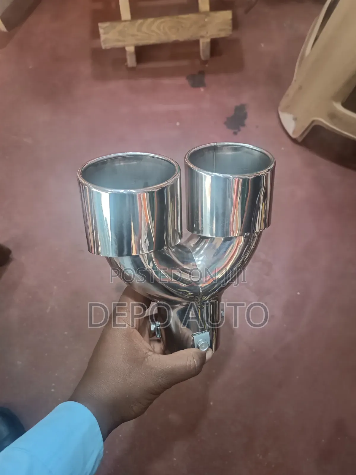 Double Exhaust Pipes