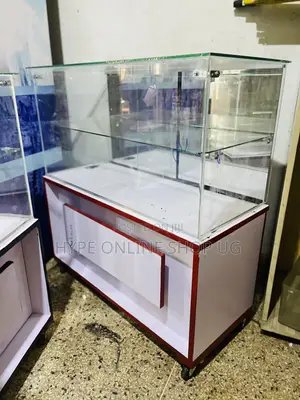 Luxurious Display Counter Table 3feets