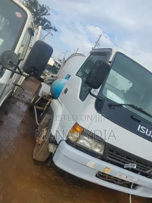 Isuzu Juston Sand Mixer