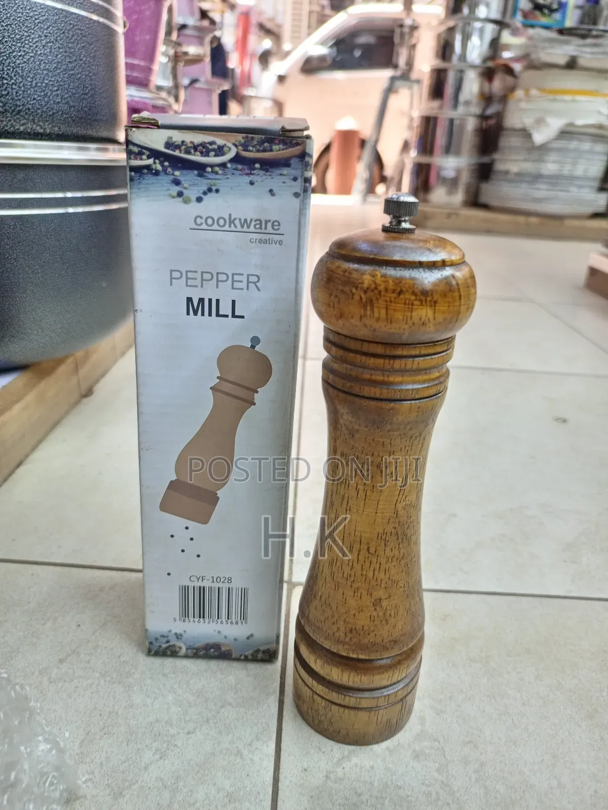Wood Pepper Grinder Set