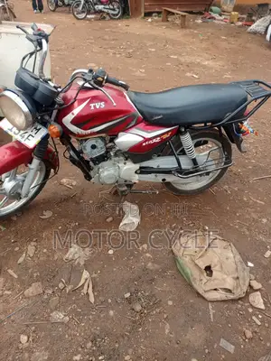 TVS HLX 125 2023 Red