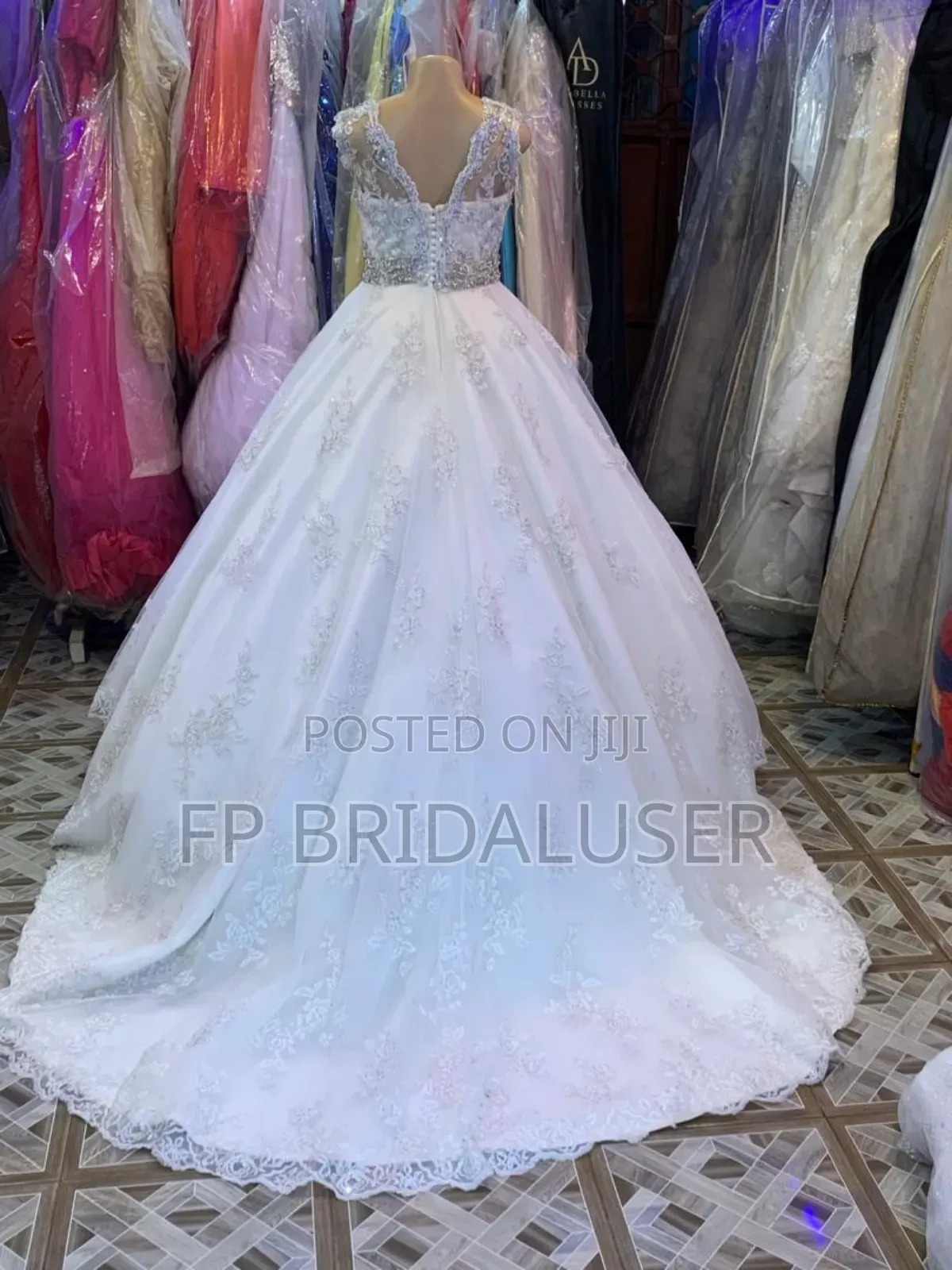 Wedding Dresses White With Stones