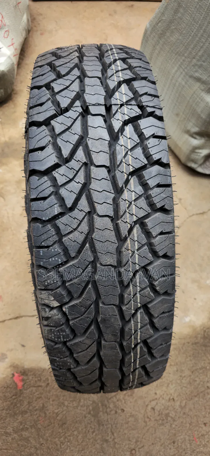 235/75r15 Original Adventure a/T