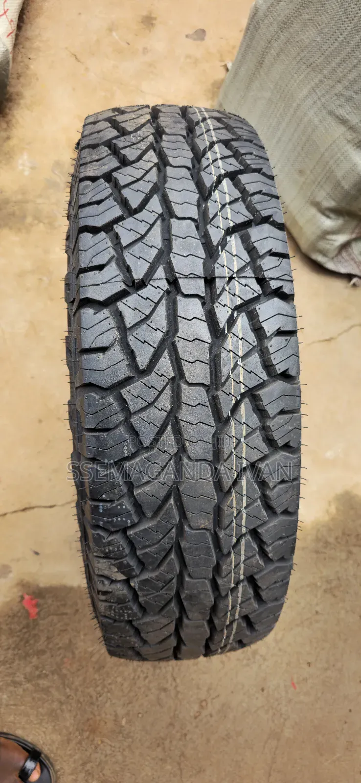 235/75r15 Original Adventure a/T