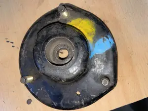 Harrier Old Model Top Shock Mounting