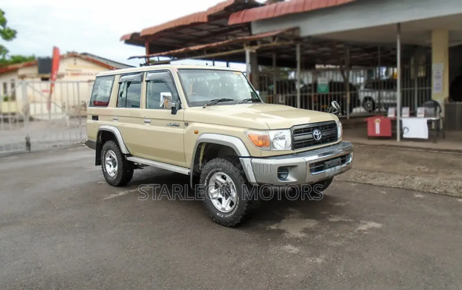 Toyota Land Cruiser Prado 4.0 V6 Dual VVT-i 2015 Gold
