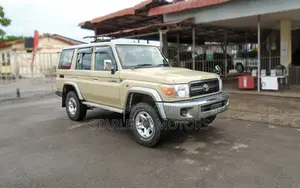 Toyota Land Cruiser Prado 4.0 V6 Dual VVT-i 2015 Gold