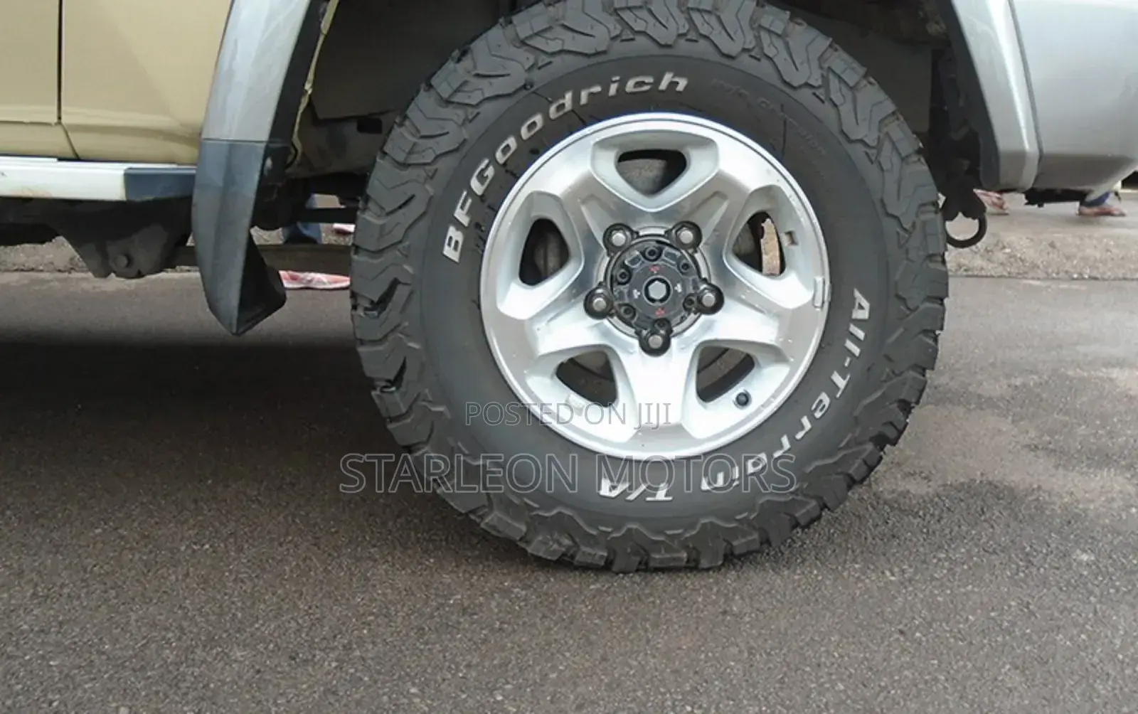Toyota Land Cruiser Prado 4.0 V6 Dual VVT-i 2015 Gold