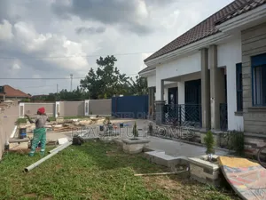 Furnished 4bdrm House in Kira for sale