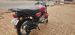 Bajaj Boxer 125 2024 Red