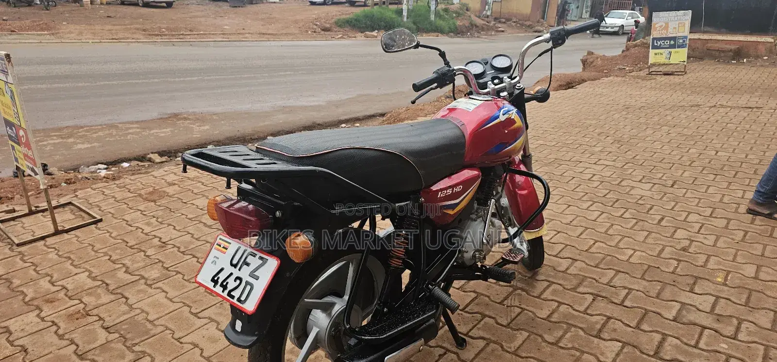 Bajaj Boxer 125 2024 Red