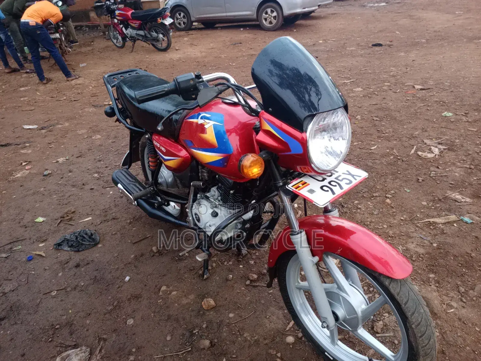 Bajaj Avenger 160 Street 2025 Red