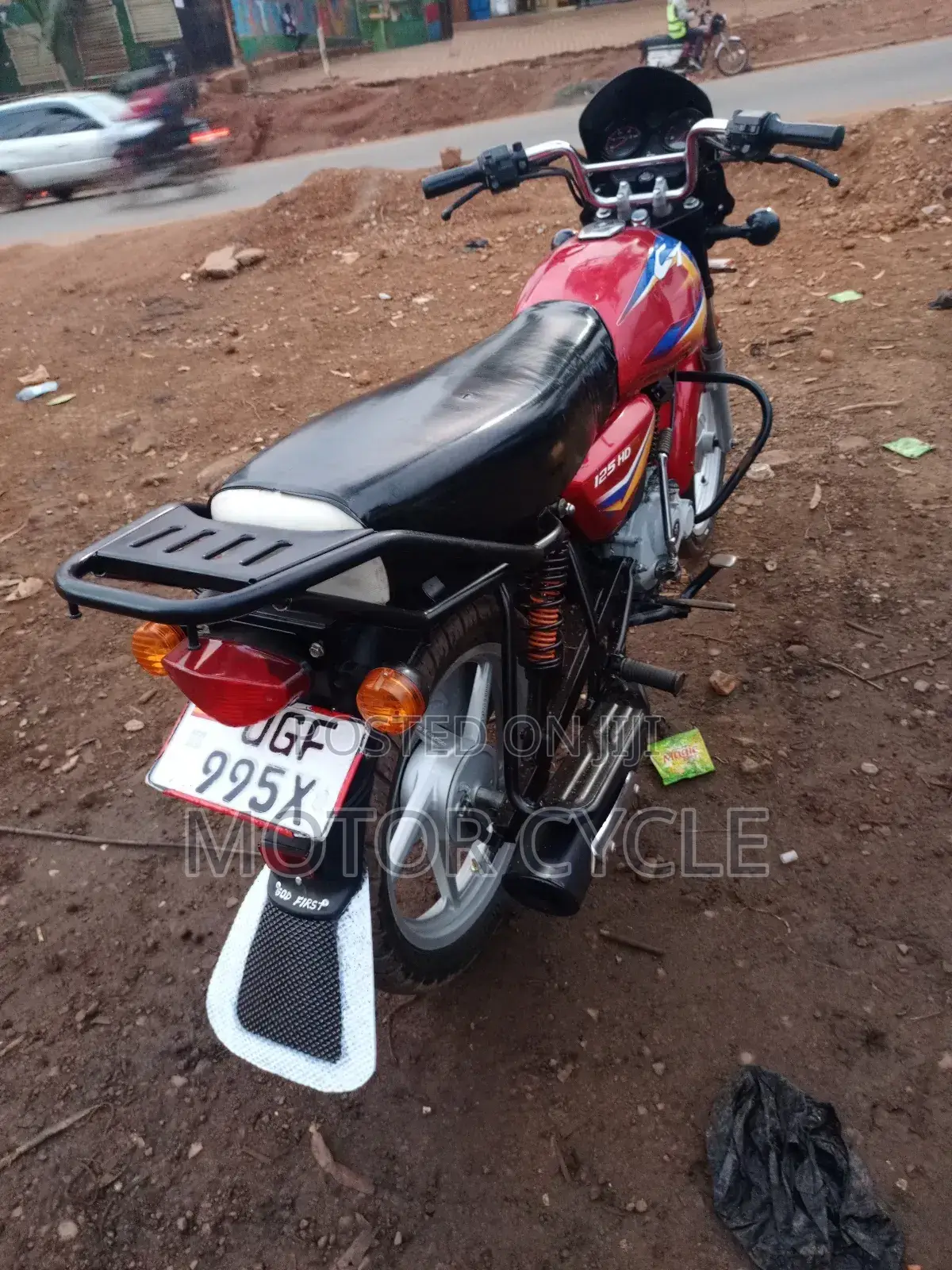 Bajaj Avenger 160 Street 2025 Red