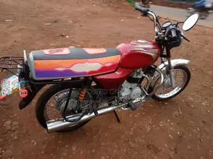 Bajaj Boxer 100 2023 Red