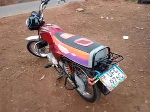 Bajaj Boxer 100 2023 Red