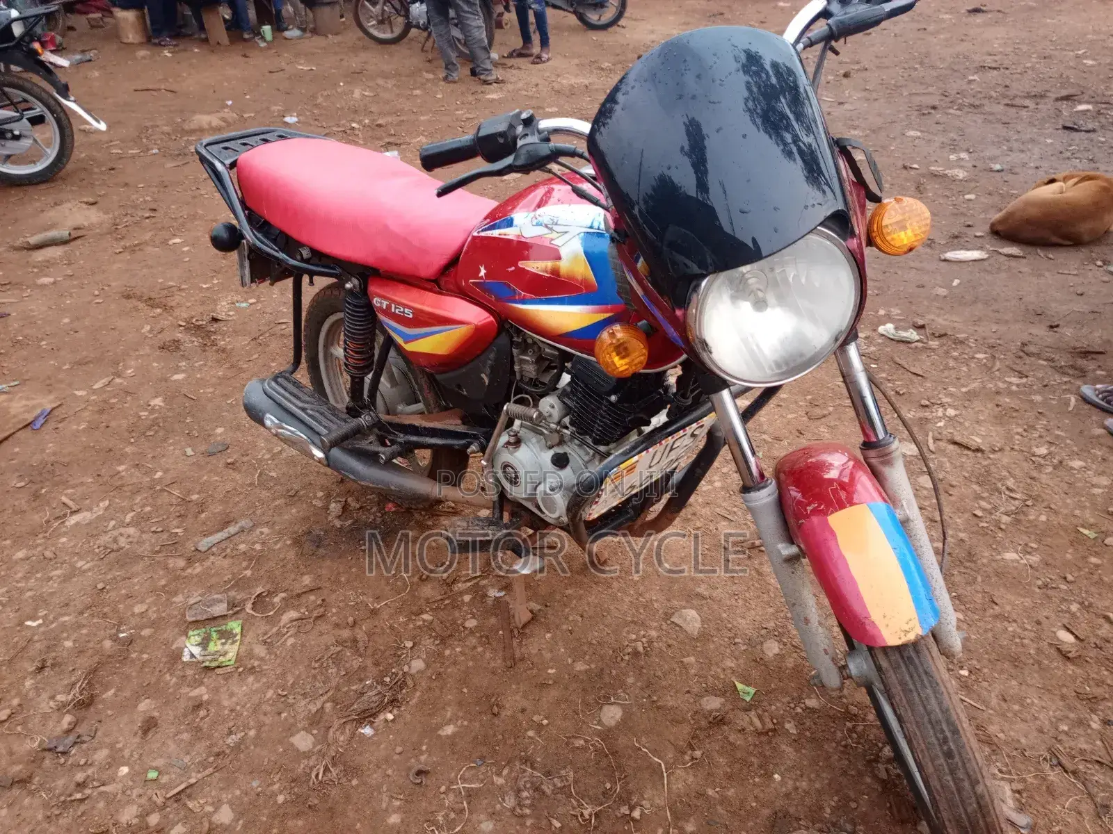 Bajaj Boxer 125 2022 Red