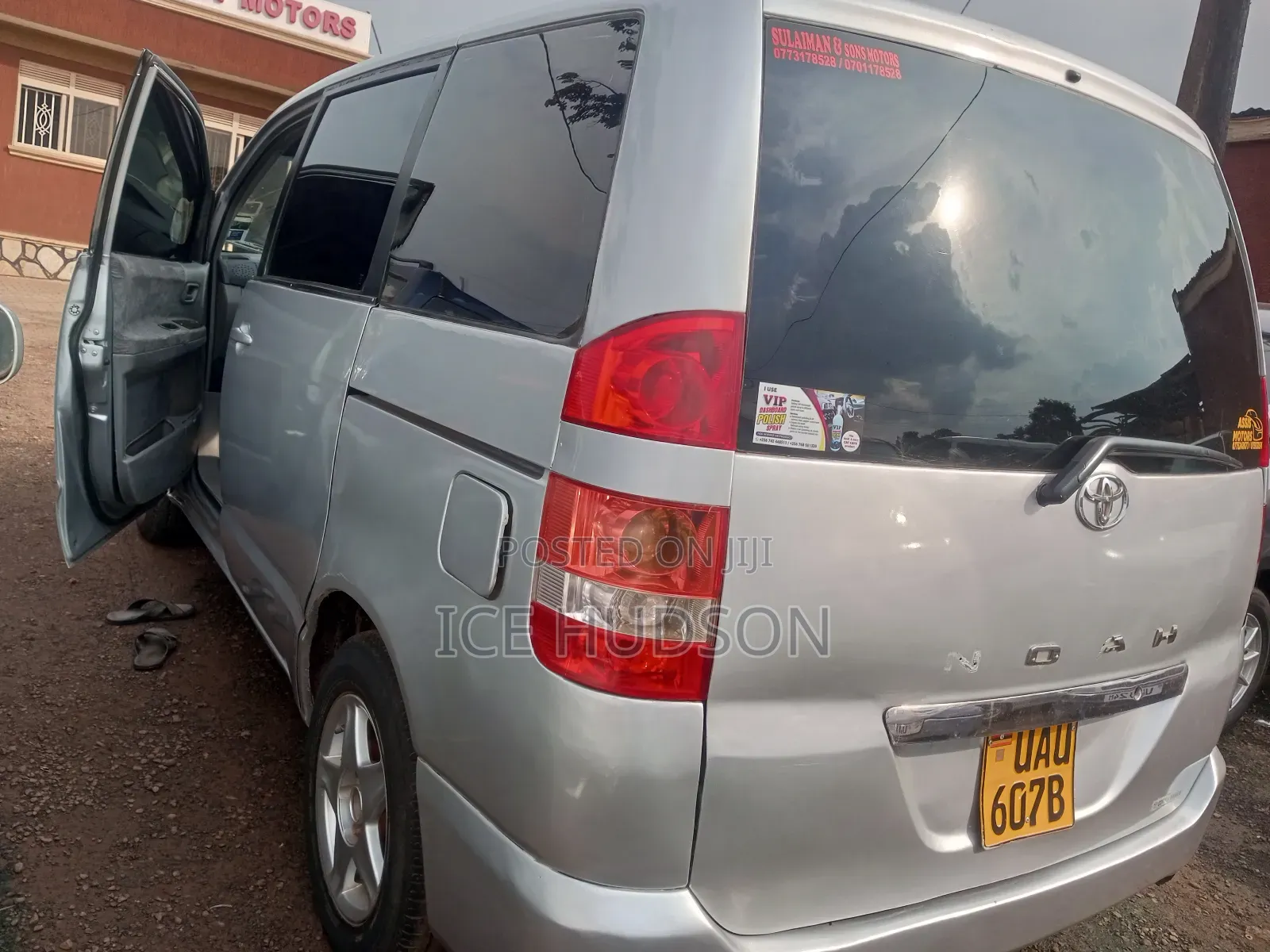 Toyota Noah 2003 Teal