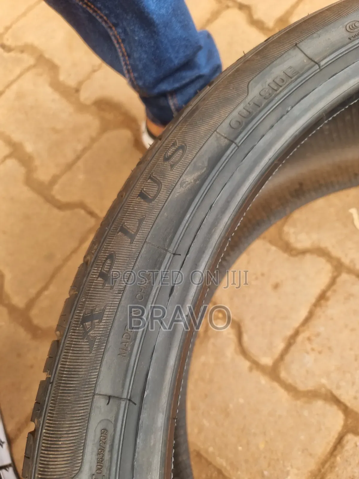 265/35r22 Aplus Tyres for Bmw, Benz.