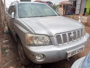 Toyota Kluger 2004 Silver