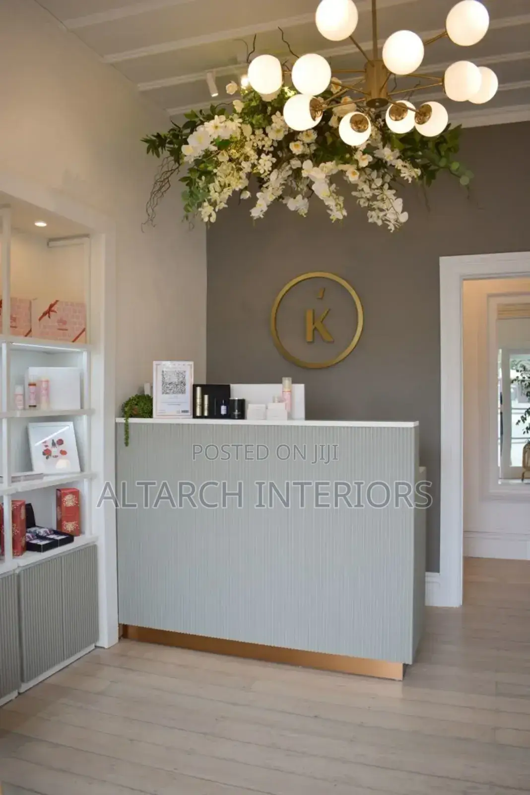 Well Furnished Reception Counter With Good Designs
