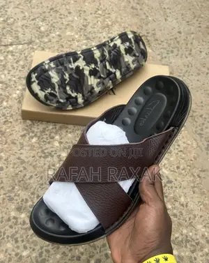 New Classic Men’S Brown Clarks Cross Sandals