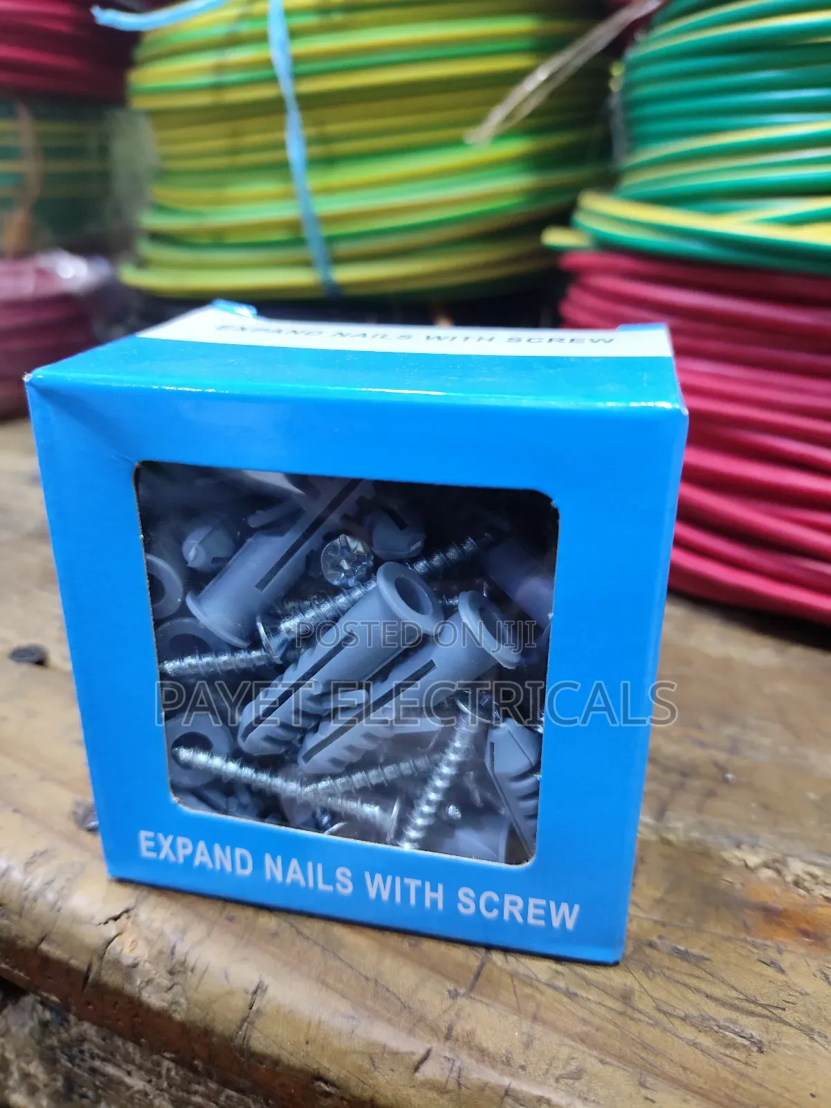 8 Mm Screws With Wall Plugs
