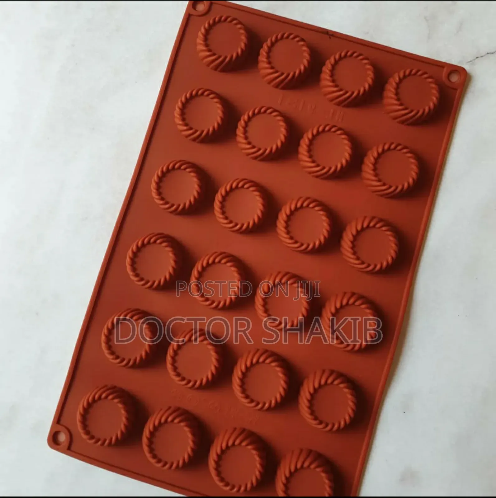 New Silicone Round Swirl Tray Chocolate Fondant Mould