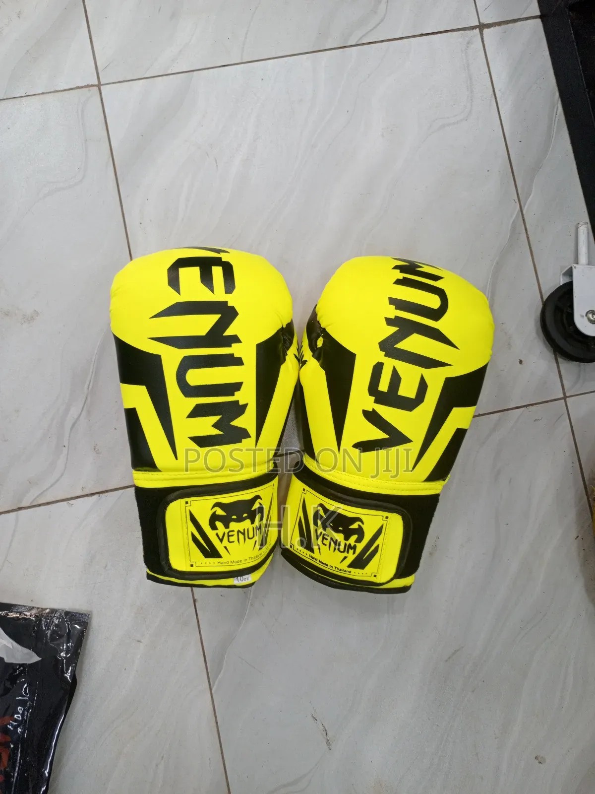 Boxing Gloves 10z