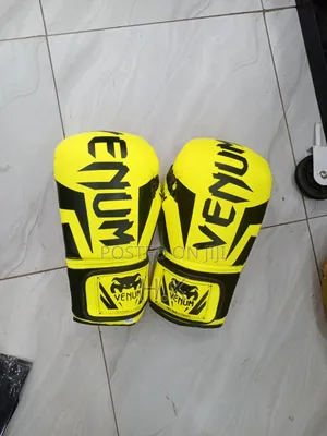 Boxing Gloves 10z