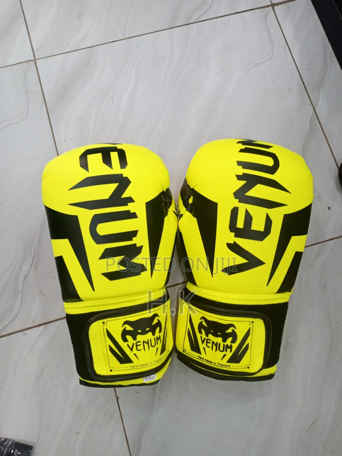 Boxing Gloves 10z